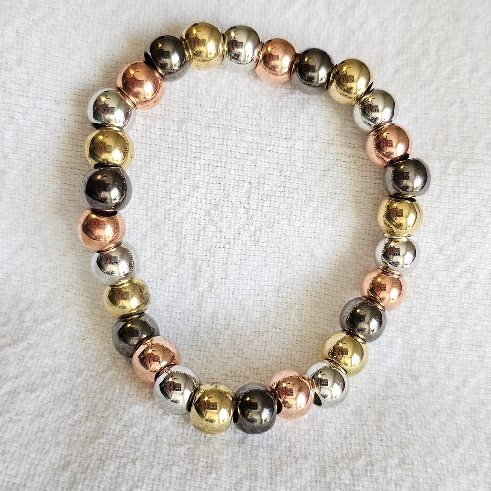 Elegant Gold and Silver Beaded Bracelet